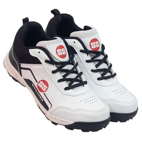 SS Gutsy Cricket shoes (size 5) (1pc)